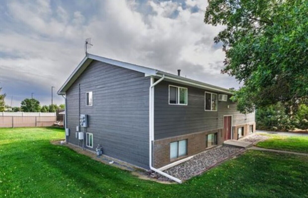 Foto del edificio - 1621 Kelby Dr