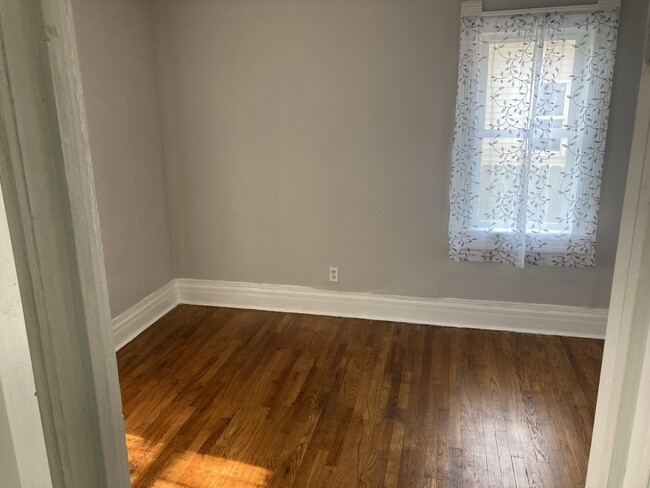 Foto del edificio - 1604 3rd Ave