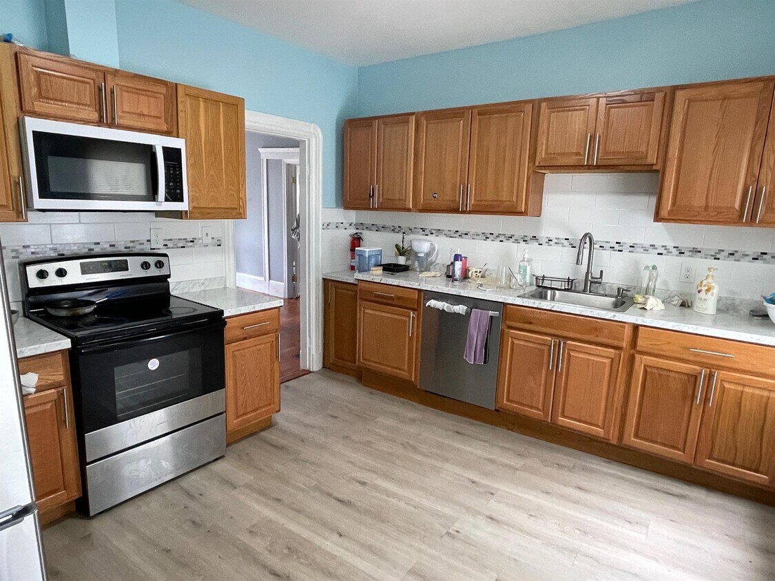 Foto principal - 97 Morrison Ave