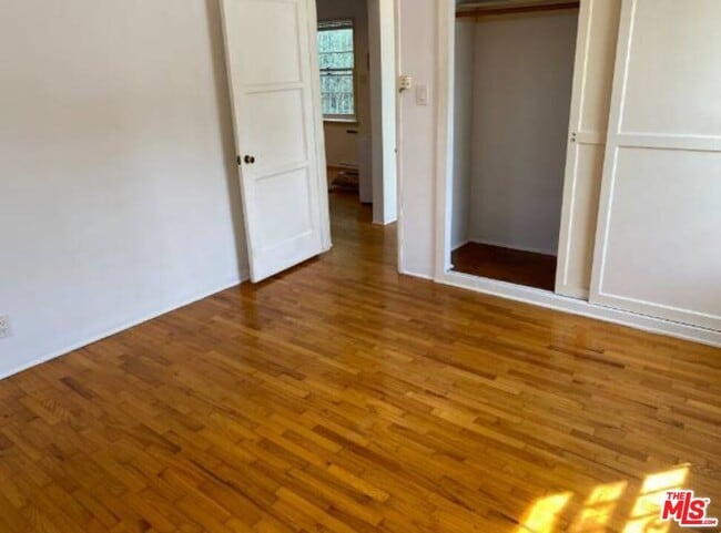 Foto del edificio - 3315 Caroline Ave