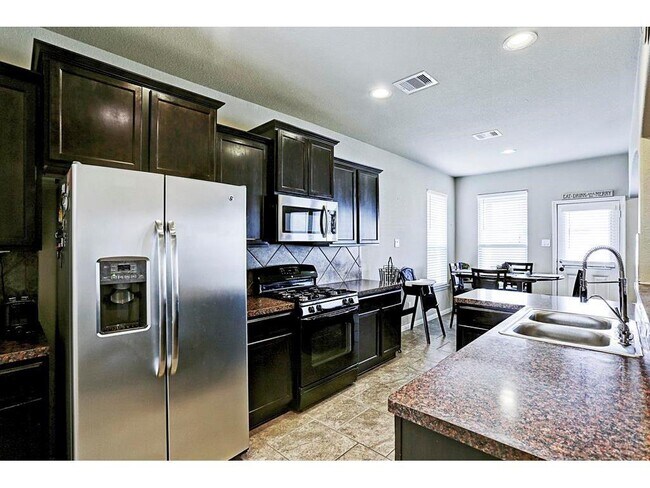 Building Photo - 8618 Austin Thomas Dr