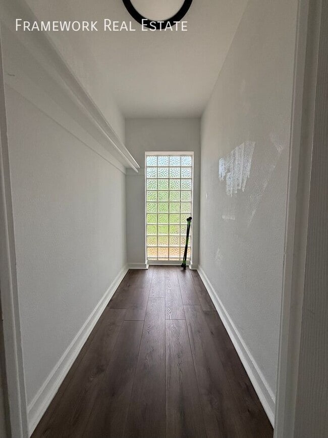 Building Photo - 1524 Wabash St