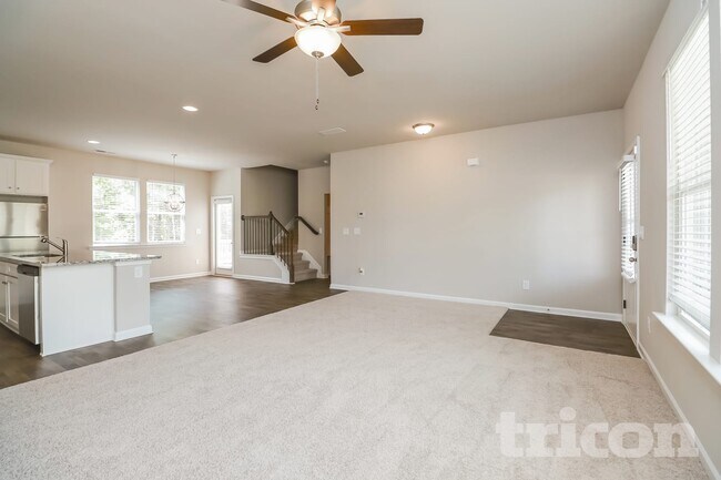 Foto del edificio - 701 Jackson Ct