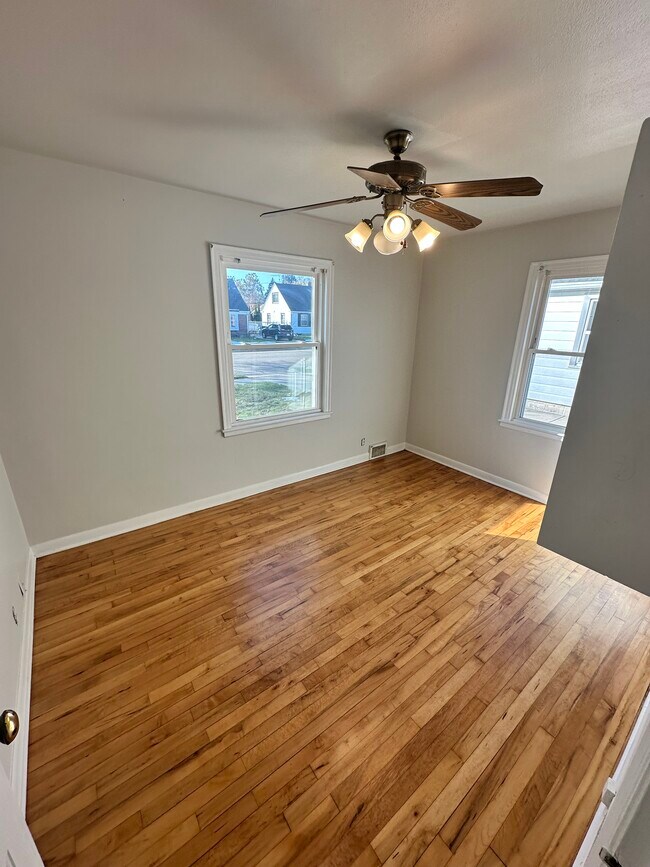 Foto del edificio - 1302 Kingston Ave