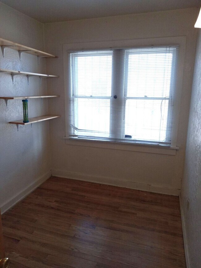 Foto del edificio - 2129 Coal Ave SE