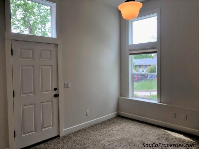 Photo - 3340 SW 12th Ave Townhome