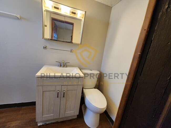 Foto del edificio - 1502-1504 N Bancroft Street