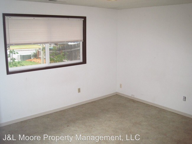 Building Photo - 3 br, 2 bath House - 561 Palo Verde Way