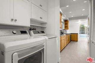 Foto del edificio - 8704 Gregory Wy