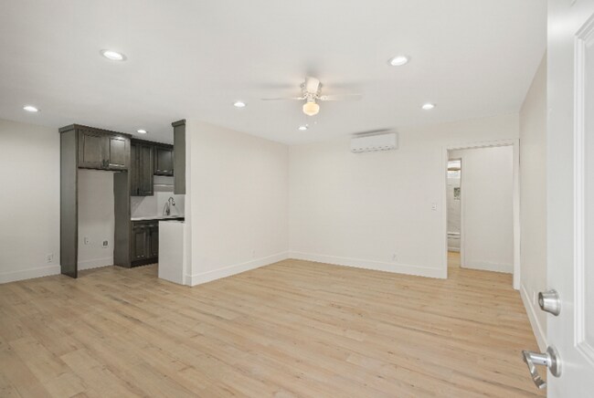 Building Photo - 11461 Albers St