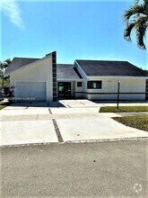 Building Photo - 10020 SW 91st Terrace