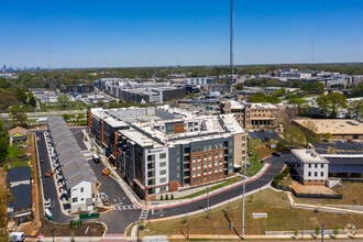 Building Photo - Link Apartments® Grant Park