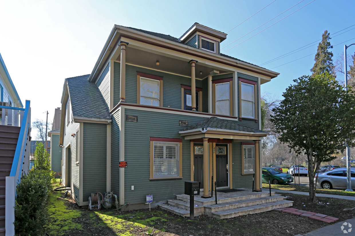 Primary Photo - 800-802 U St