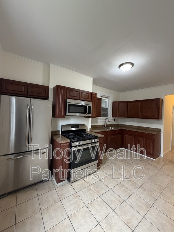 Building Photo - 58 S 13th St