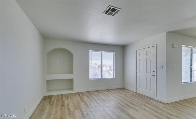 Foto del edificio - 6932 Kilgore Dr