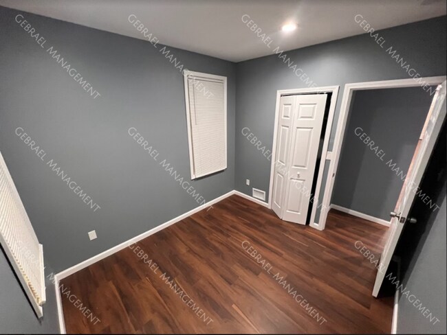 Foto del edificio - 1558-1562 Calvert Ave