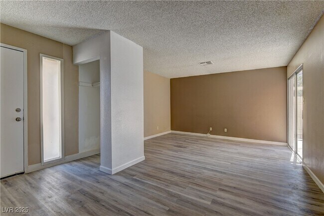 Building Photo - 6417 Addely Dr