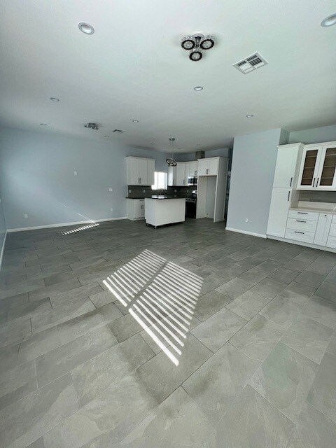 Foto del edificio - 1040 Ruberta Ave