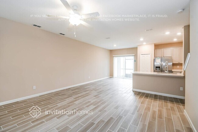 Foto del edificio - 597 Cherry Ridge Dr