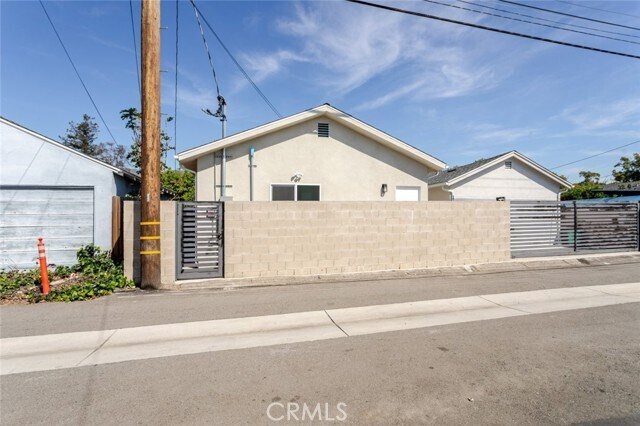 Building Photo - 944 Zook Dr