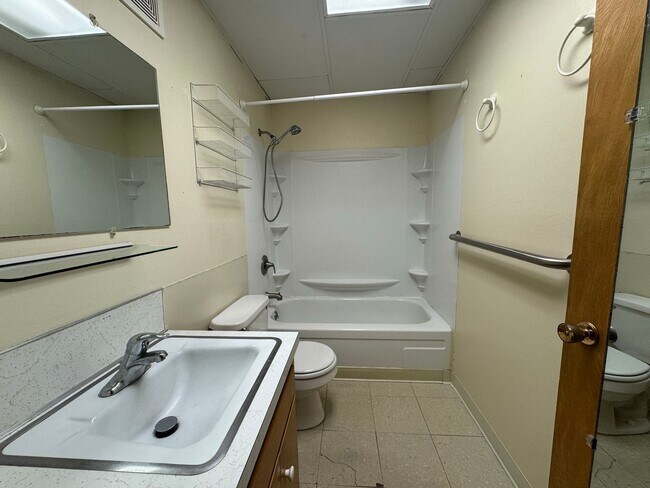 Foto del edificio - Madcap Lane 186/192