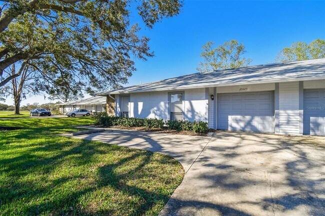 Building Photo - 23325 Club Villas Dr