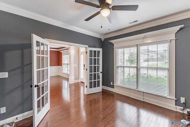 Foto del edificio - 126 Autumn Wind Dr