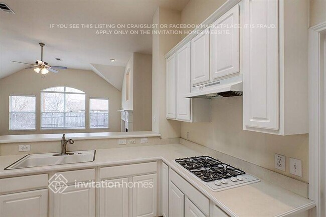 Building Photo - 5704 Bedford Ln