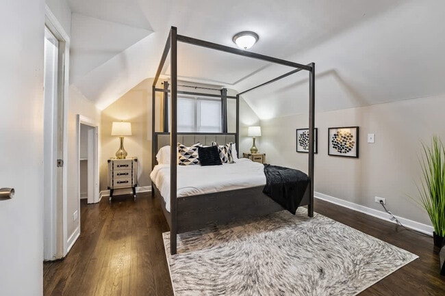 Building Photo - 1601 183rd St