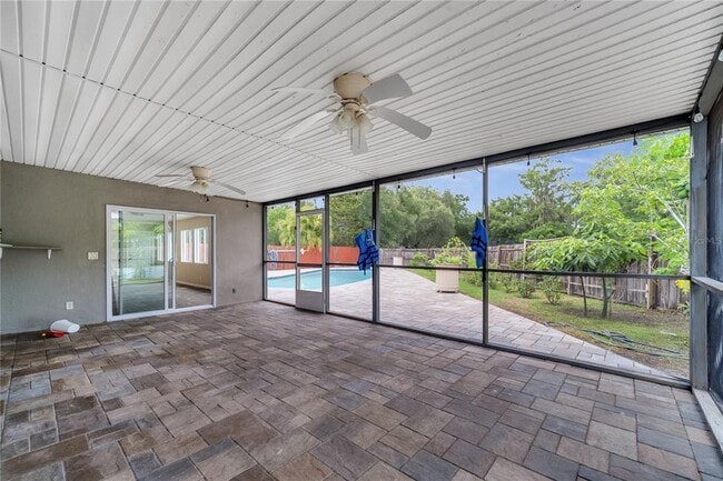 Foto del edificio - 1395 Meadowbrook St