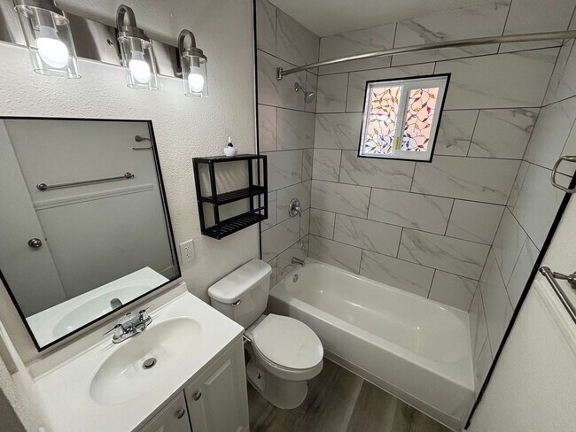 Foto del edificio - 529 Kolson Cir