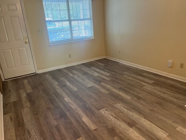Foto del edificio - 2 Bed, 1.5 Bath Townhouse