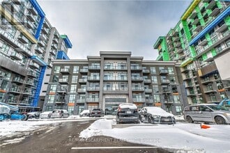 Building Photo - 450 Dundas St E