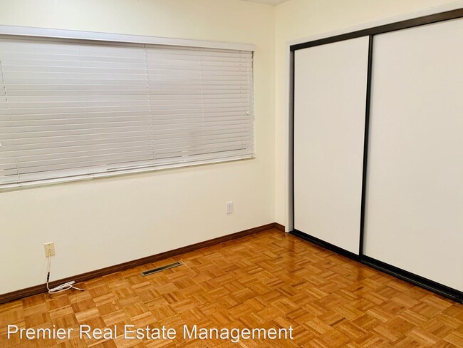 Building Photo - 4 br, 2 bath House - 2690 Murray Ridge Road