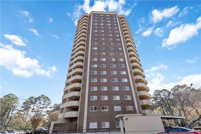 Foto del edificio - 1501 Clairmont Rd