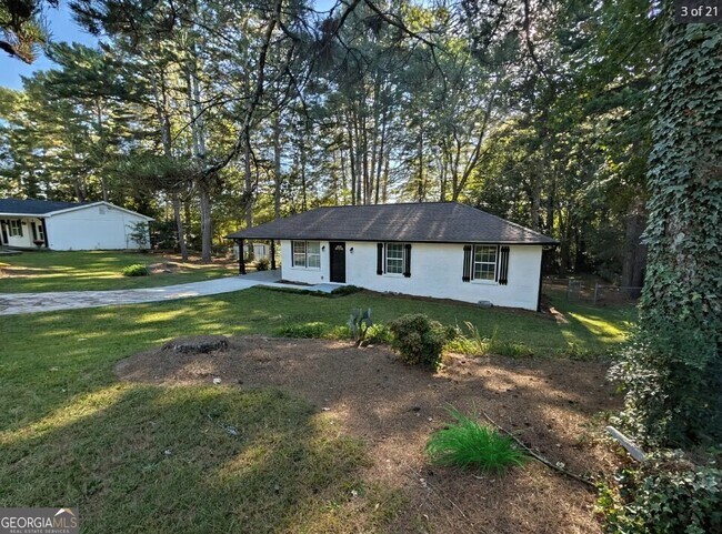 Building Photo - 537 Eastside Dr