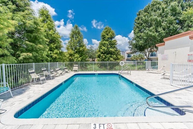 Foto del edificio - 3625 Bay Heights Way