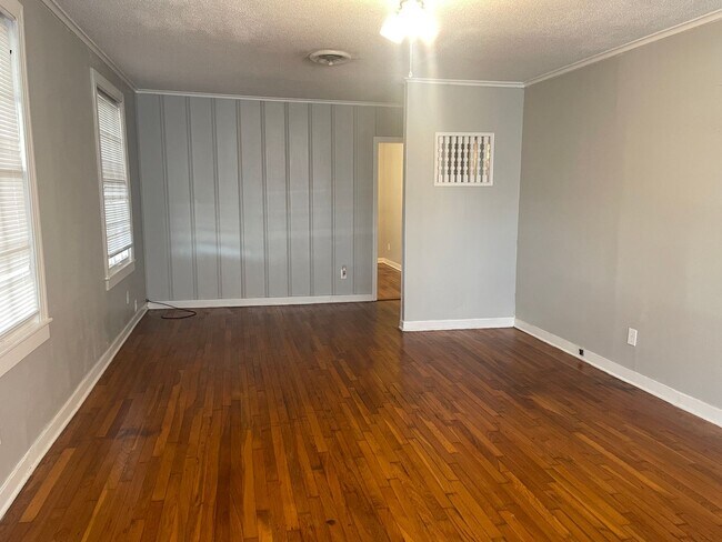 Building Photo - 3B/2B Home Available in Lake Charles-Accep...