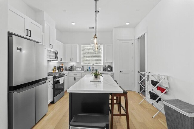 Foto del edificio - 1843 Flowing Springs Trail