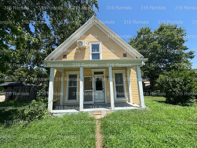 Building Photo - $795 - 2 bed 1 bath - Single Family Home