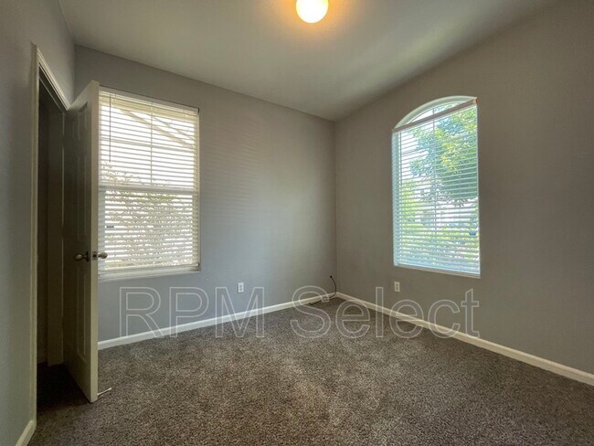 Building Photo - 3767 Naturita Way