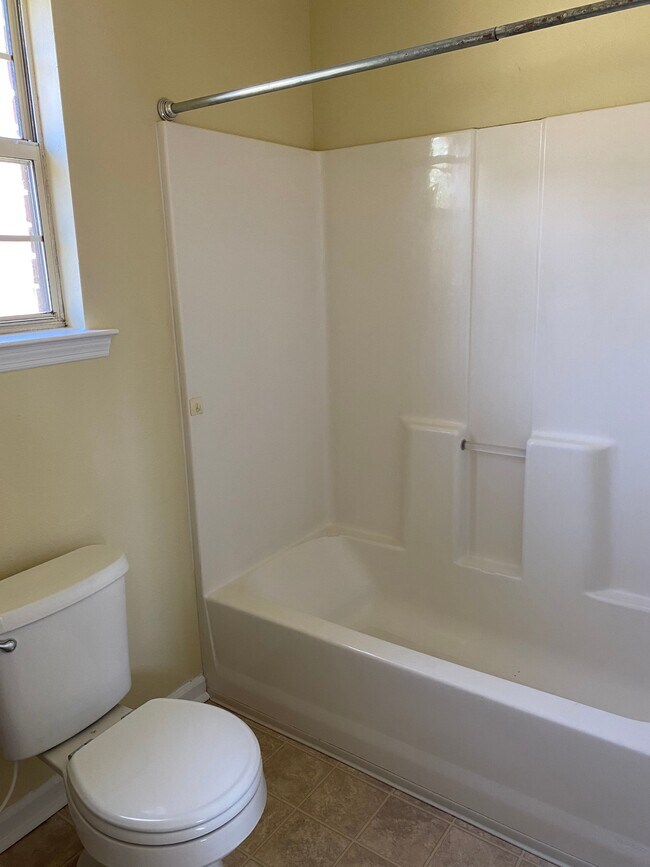 Foto del edificio - 825 Kiln Ln