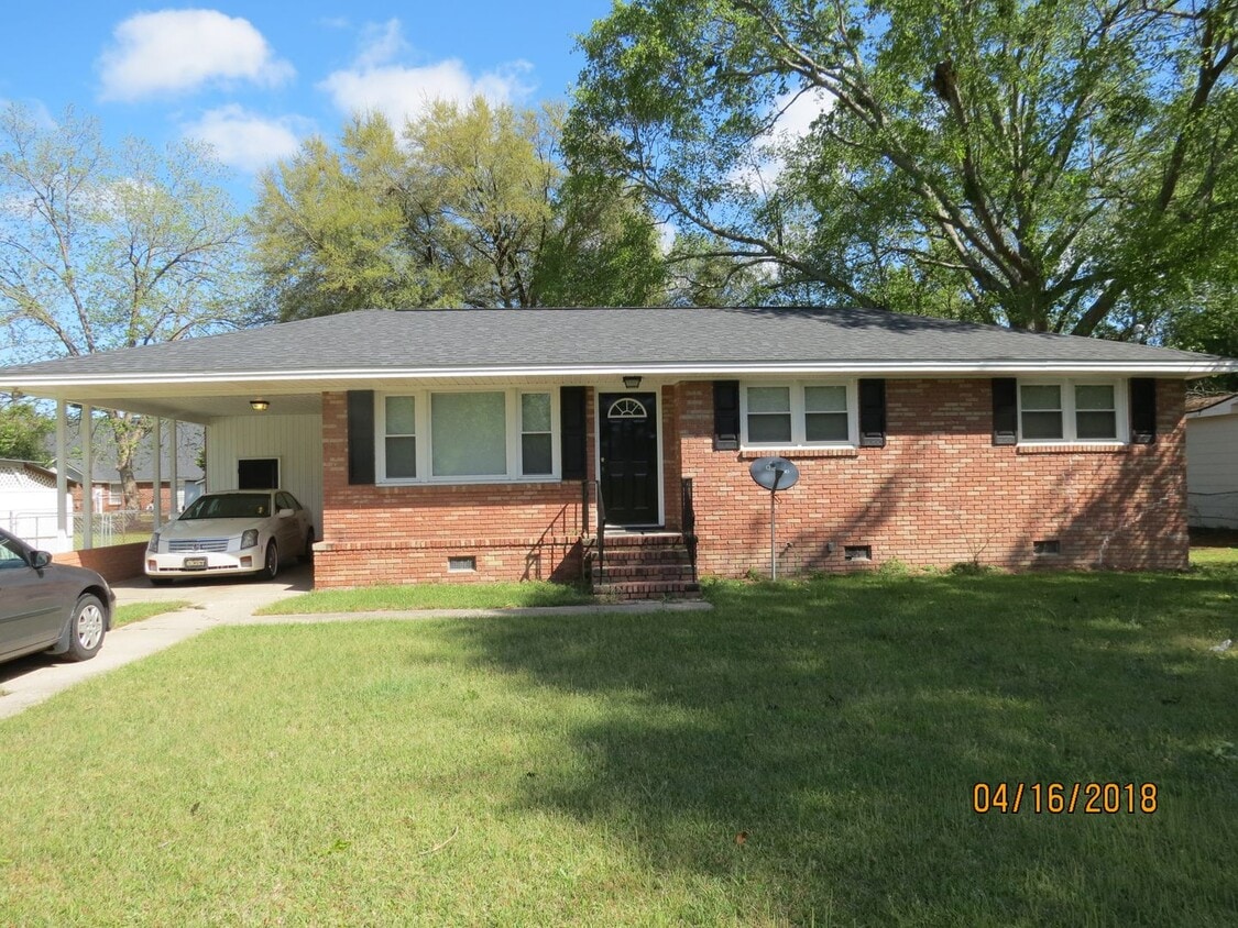 Foto principal - Alice Drive Area-3 Bedroom, 1 Bathroom