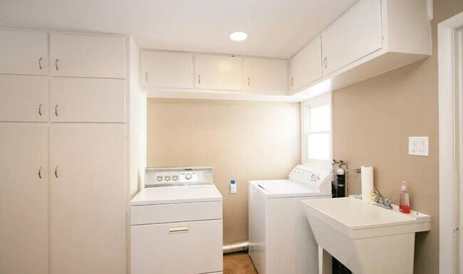 Foto del edificio - 4152 Zenobia St