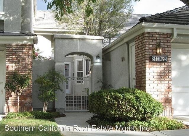 Foto del edificio - 2 br, 2.5 bath House - 24404 Hampton Dr #B