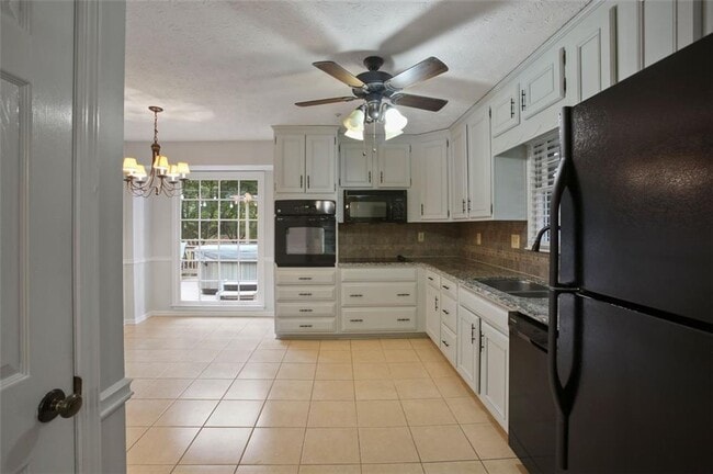 Building Photo - 1445 Land O Lakes Dr