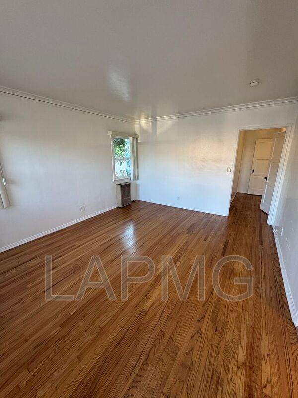 Foto del edificio - 3531 12th Ave