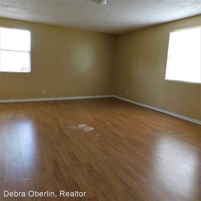 Building Photo - 2 br, 2.5 bath House - 13518 NE 178th Terr