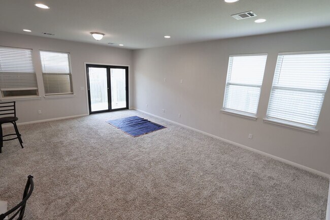 Foto del edificio - 4 Bedroom Rental in Georgetown with Sauna!