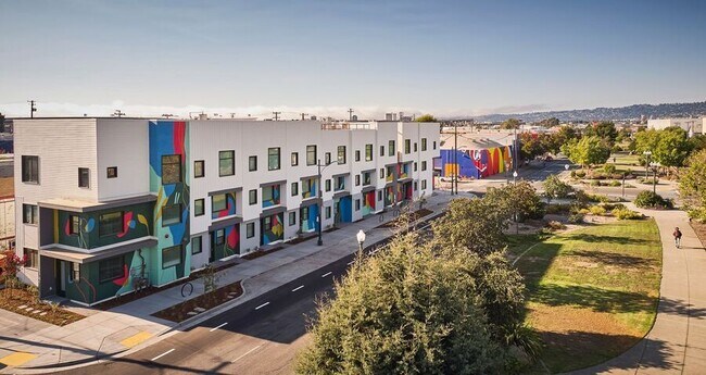 Building Photo - ArtHaus Mandela - $1000 look and lease